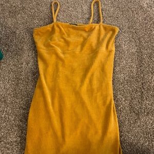 Yellow/orange dress